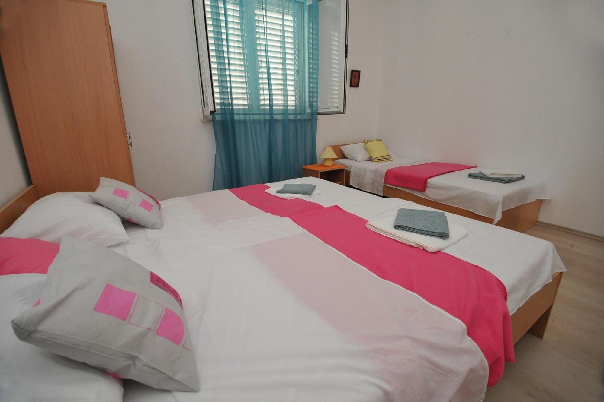 Apartments Sea Star Mlini Bagian luar foto